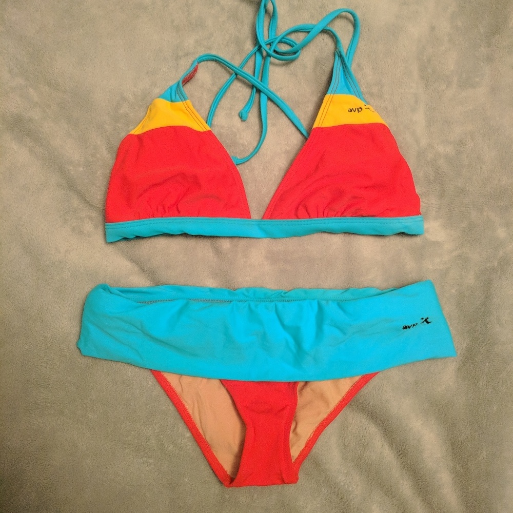 AVP Crocs Color Block Bikini NWOT
